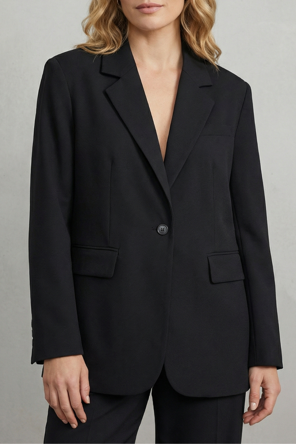 Blazer Damen im klassischen Schnitt mit Ein-Knopf-Verschluss - 1