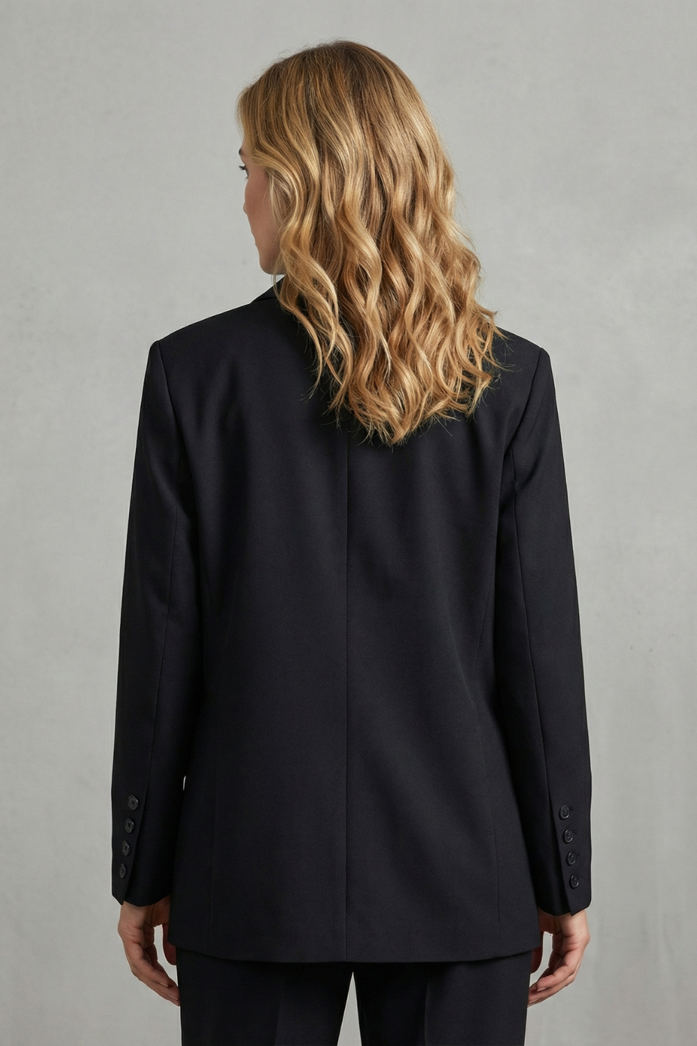Blazer Damen im klassischen Schnitt mit Ein-Knopf-Verschluss - 4