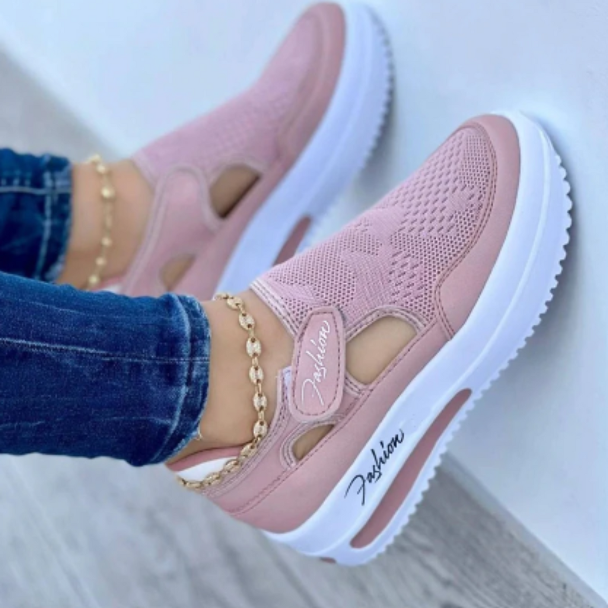 Komfortable Slipper für Damen mit Diabetes - Anpassbarer, großzügiger Schnitt - J&B - 4