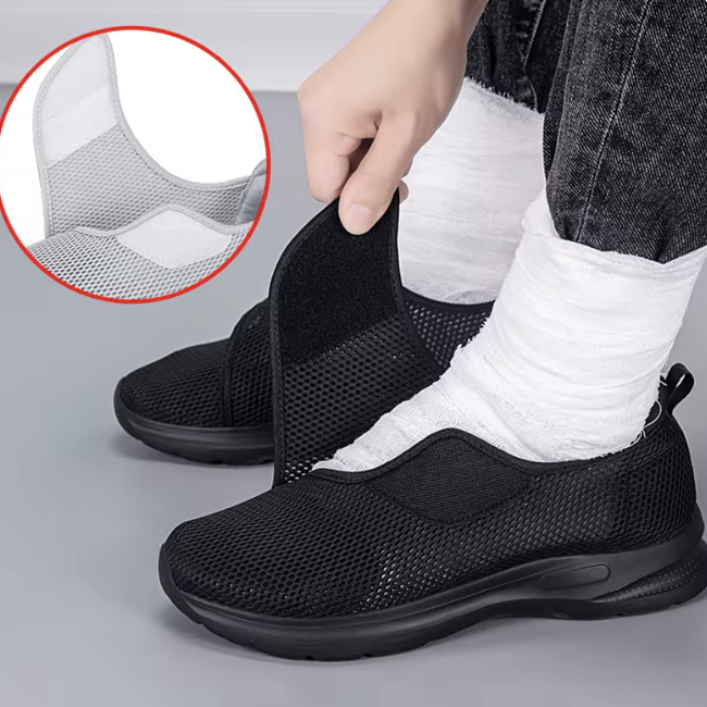 Bequeme Damen Slipper für Diabetiker - Breite Passform mit anpassbarem Design - J&B - 1