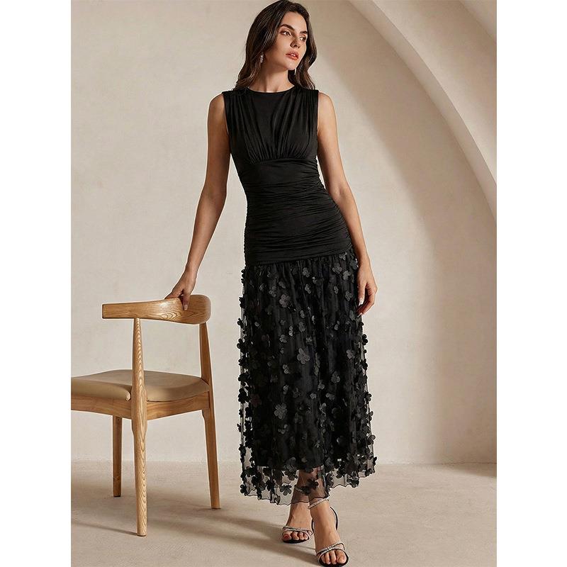 Maxikleid Damen mit figurbetontem Oberteil und schwingendem Rock - 1