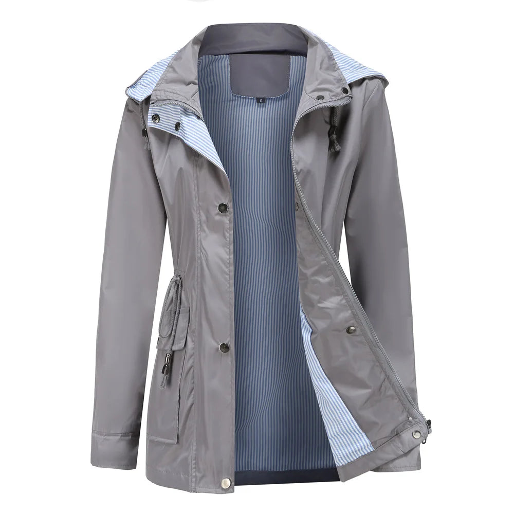 Damenjacke mit Kapuze und tailliertem Schnitt - 8