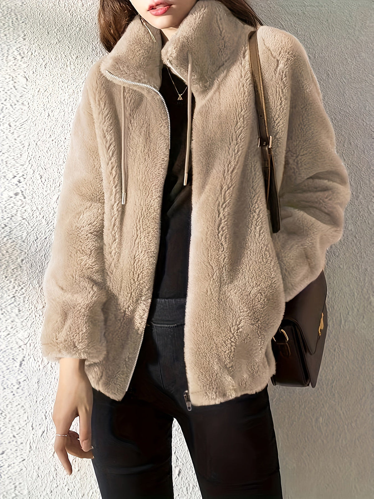 Damen Jacke mit hohem Kragen und praktischem Reißverschluss - 1