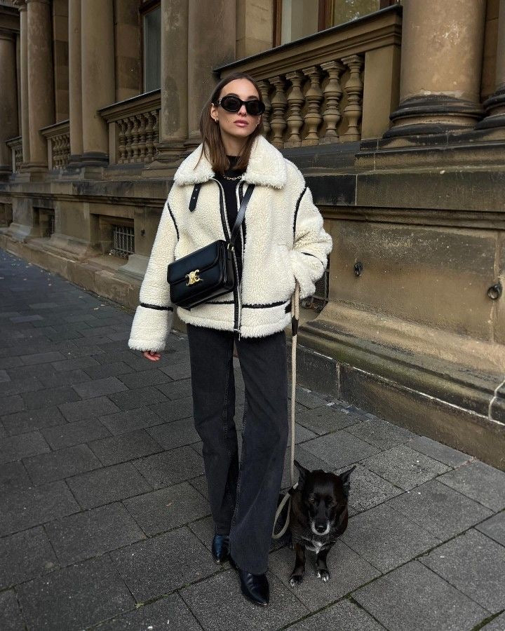 Oversized Damenjacke mit modernem Schnitt und kontrastierenden Details - 3