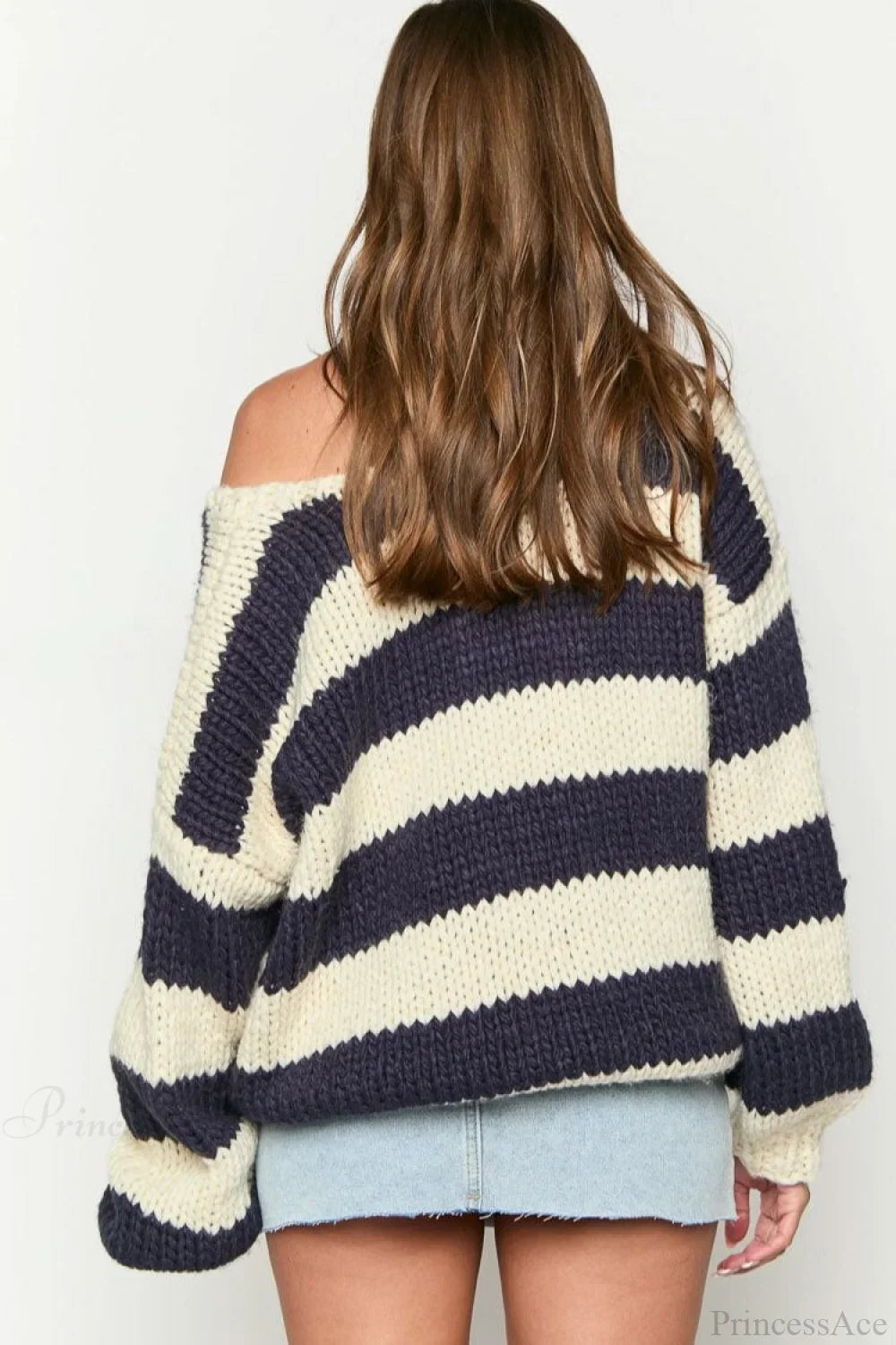 Pullover Damen mit lässigem Schnitt und Off-Shoulder Design - 4