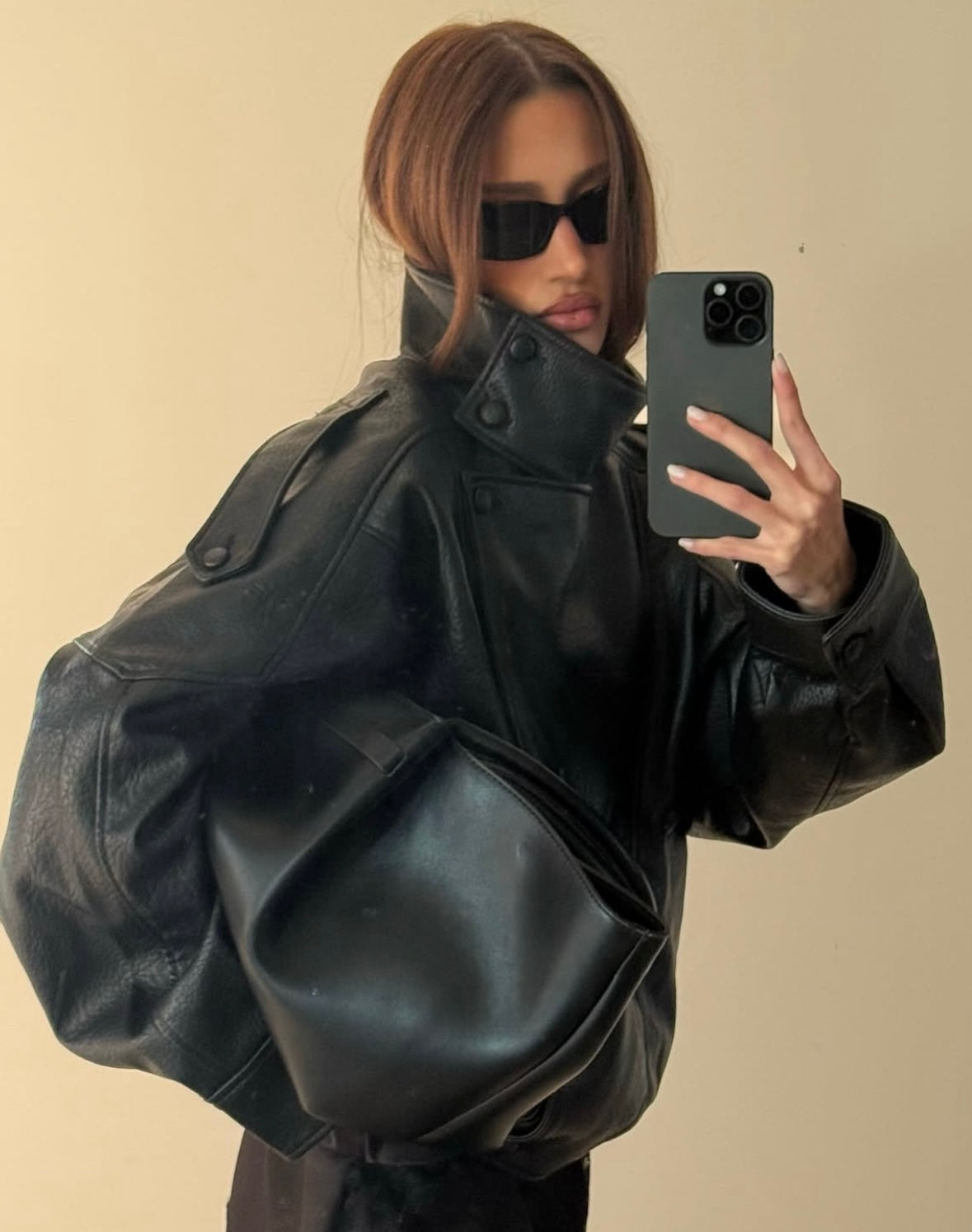 Oversized Damenjacke mit hohem Kragen und modernem Schnitt - 5