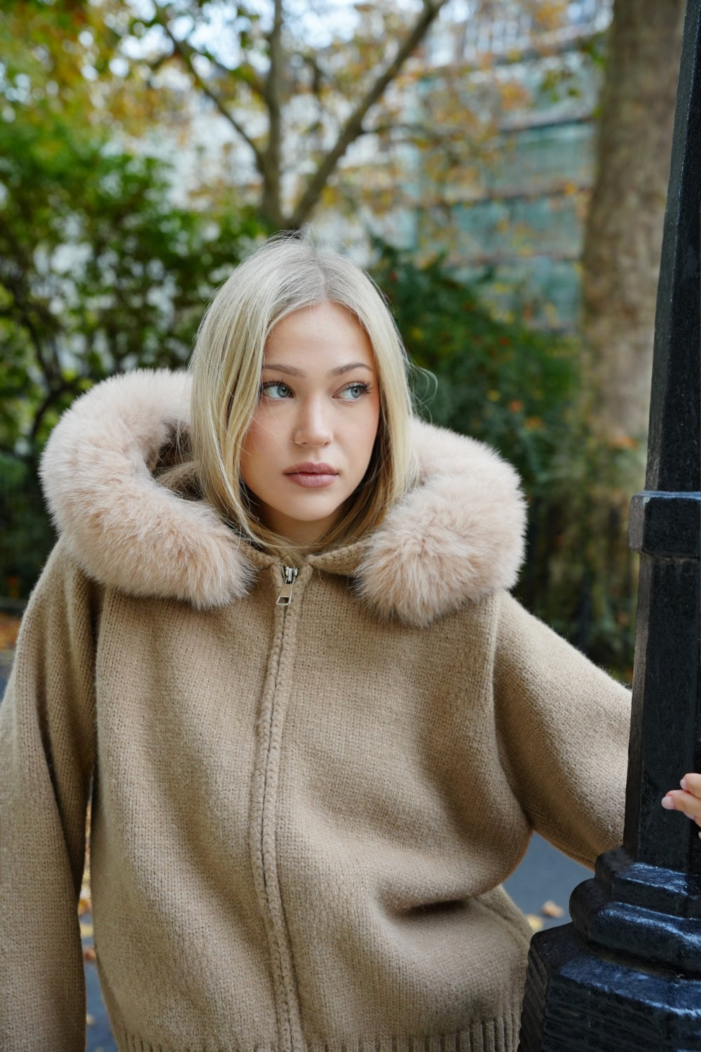 Damen Cardigan mit Kapuze und weichem Kragen - 2