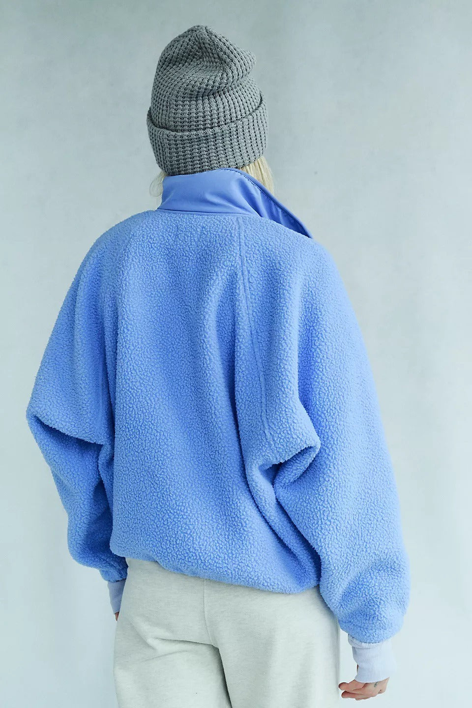 Damenjacke mit lässigem Schnitt und praktischen Taschen - 3