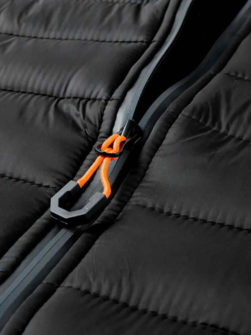 Sportliche Herrenjacke mit Kapuze und Steppdesign - 15