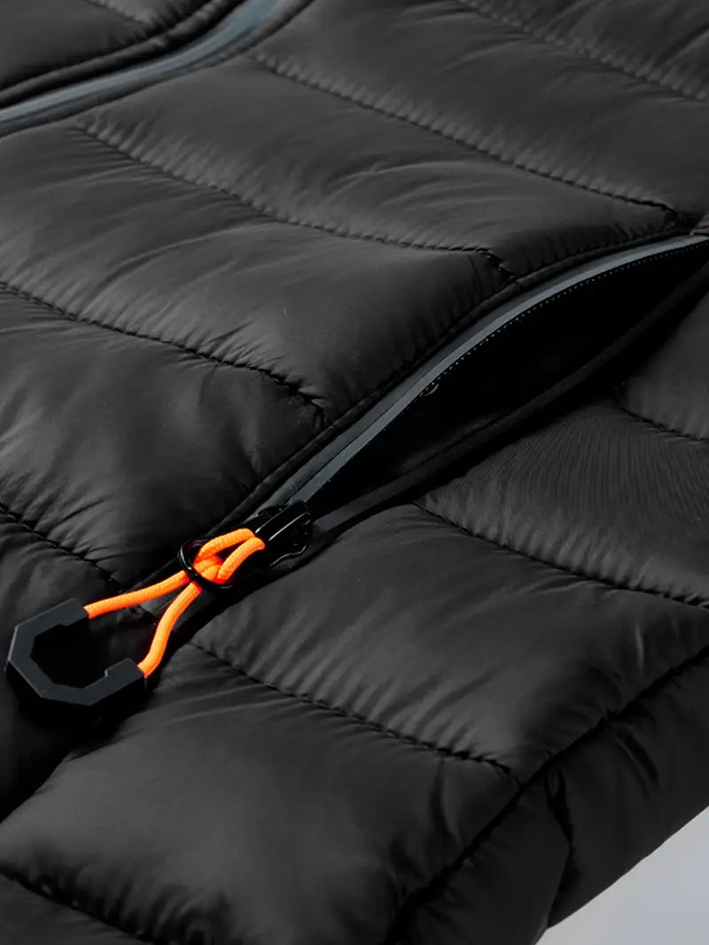 Sportliche Herrenjacke mit Kapuze und Steppdesign - 18