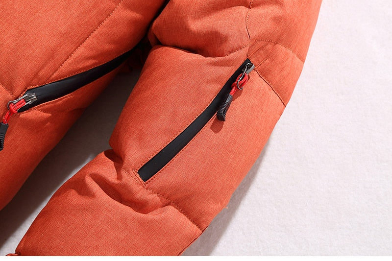 Moderne Herren Winterjacke mit abnehmbarer Kapuze und praktischen Taschen - 2