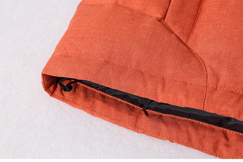 Moderne Herren Winterjacke mit abnehmbarer Kapuze und praktischen Taschen - 10