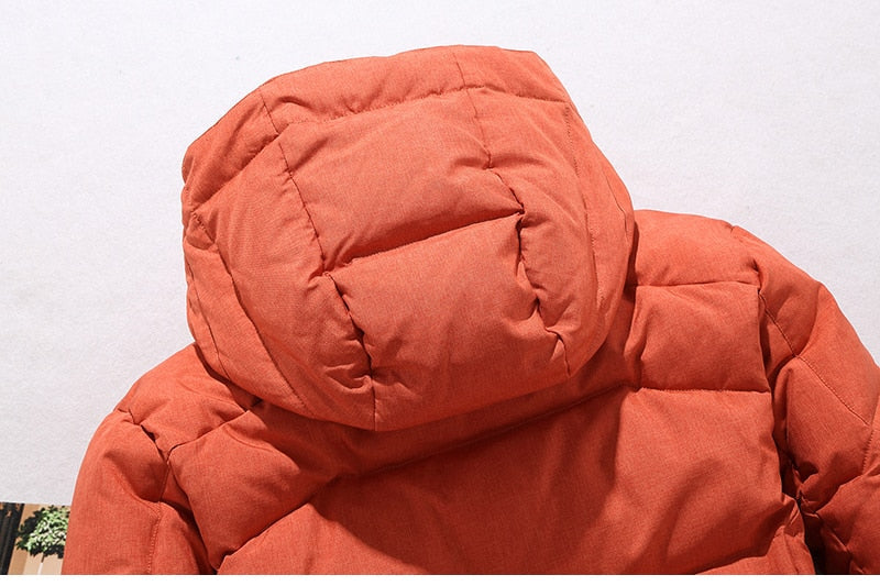 Moderne Herren Winterjacke mit abnehmbarer Kapuze und praktischen Taschen - 16