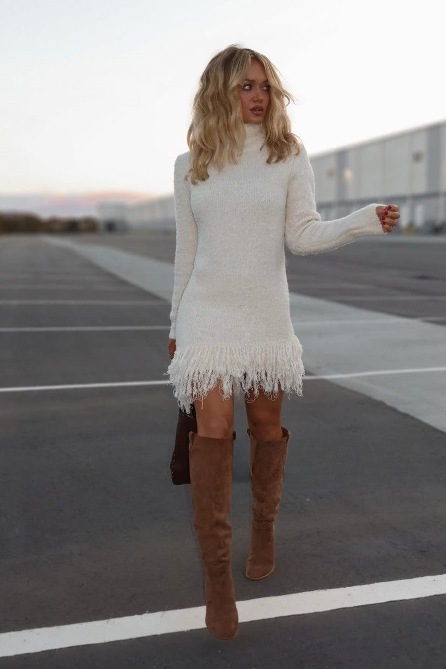 Turtleneck-Kleid Damen mit Fransensaum und figurbetonter Passform - 2