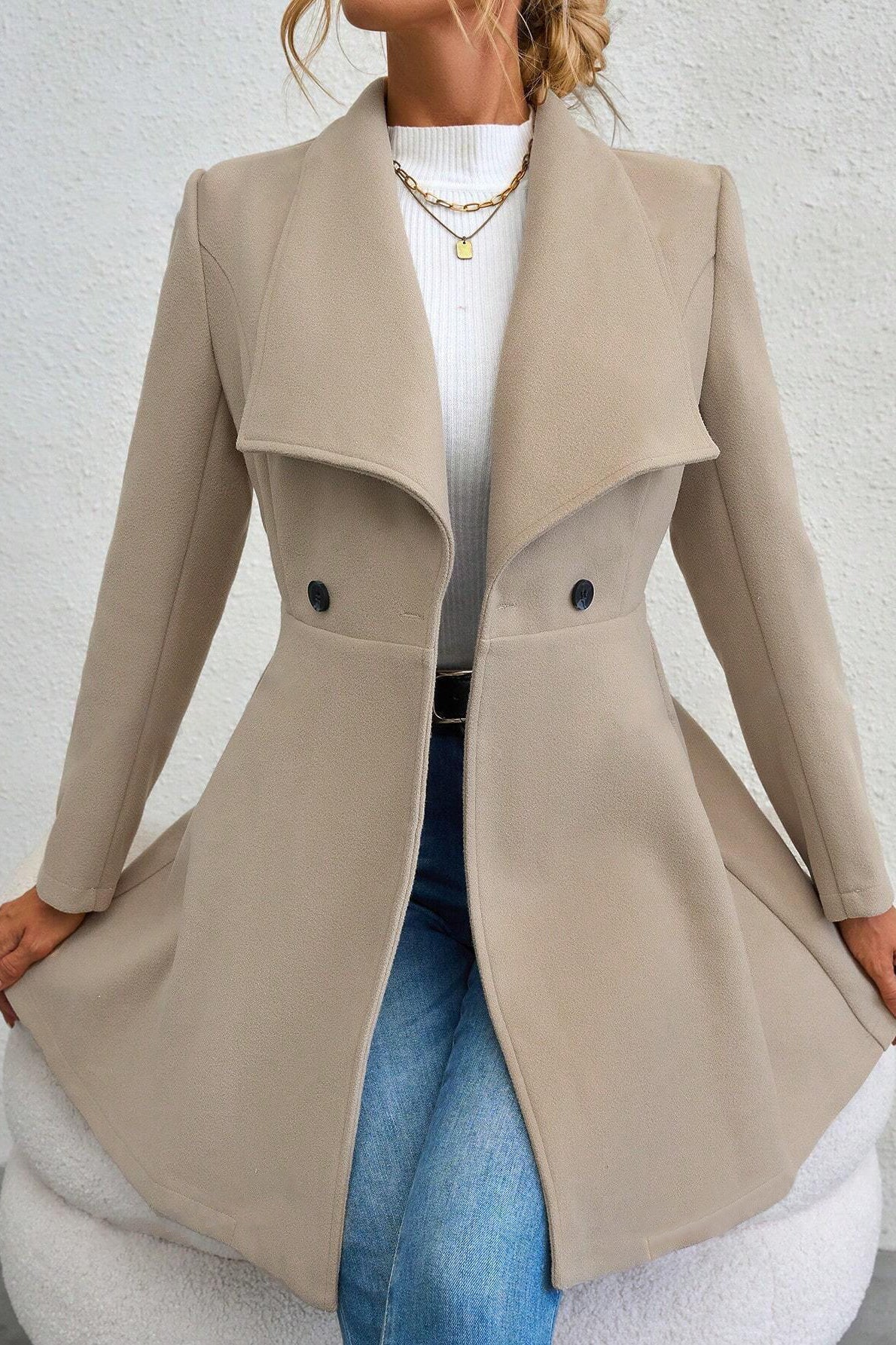 Damenjacke mit taillierter Silhouette und offenem Kragen - 6