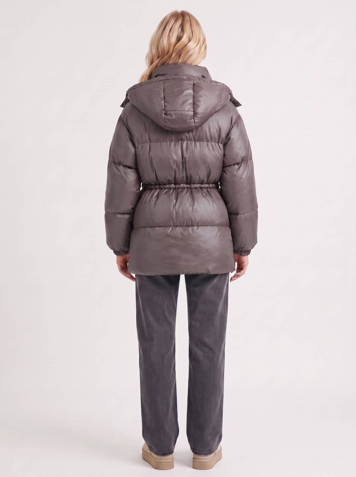 Damenjacke mit Kapuze und taillierter Passform - 16
