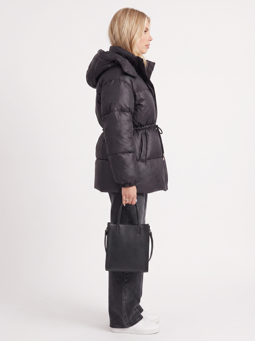 Damenjacke mit Kapuze und taillierter Passform - 22