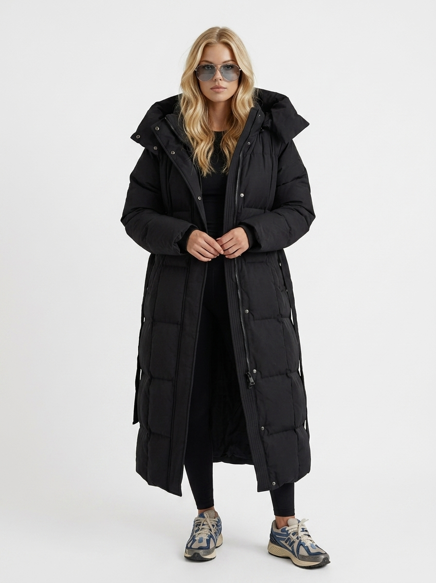 Damen Wintermantel mit Kapuze und eleganter Länge - 1