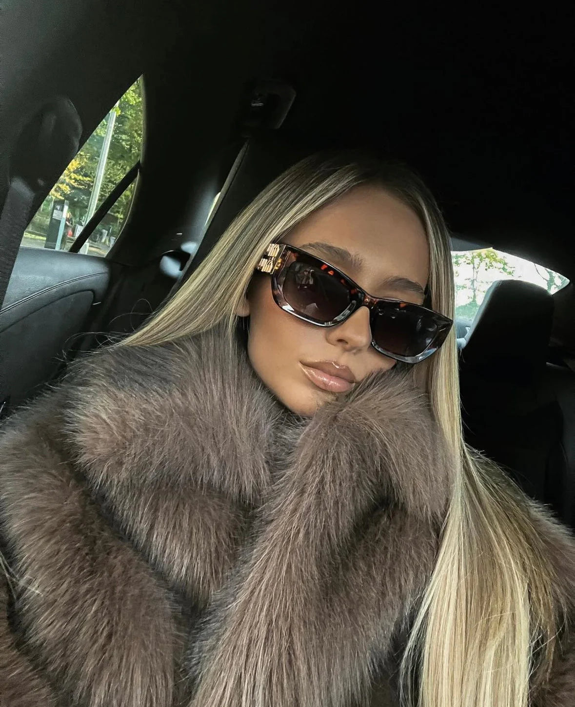 Faux Fur Mantel Damen mit voluminösen Ärmeln - 4