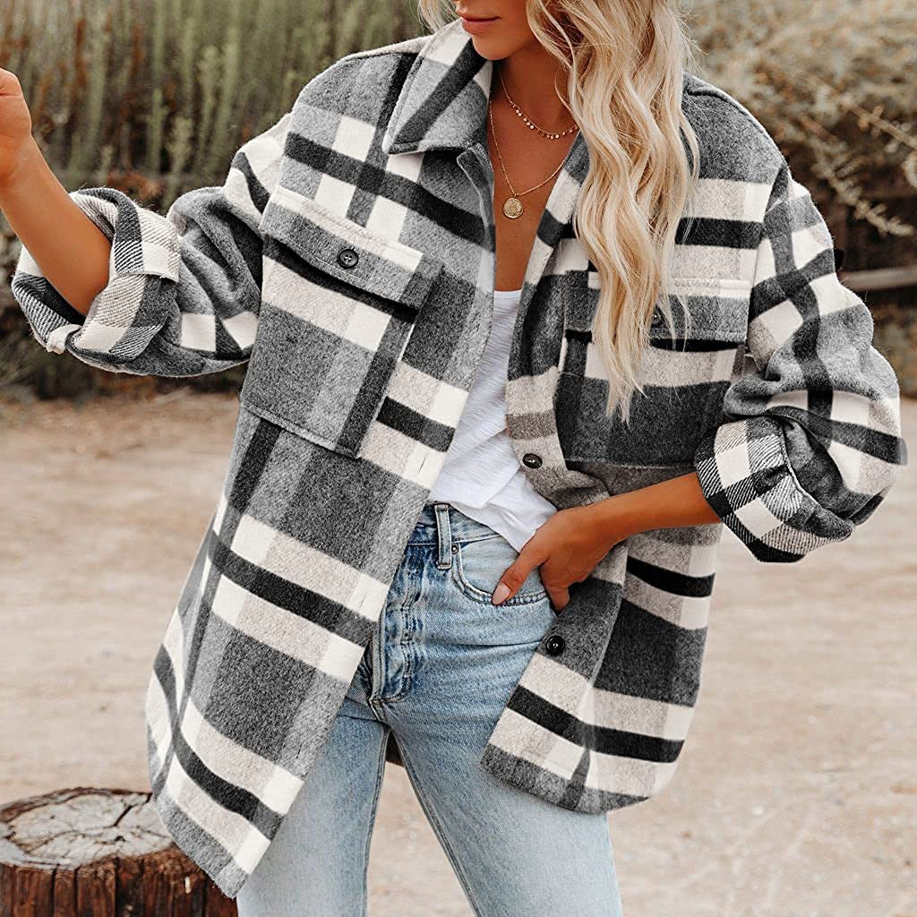 Lässige Damenjacke mit Karomuster und praktischen Taschen - 2
