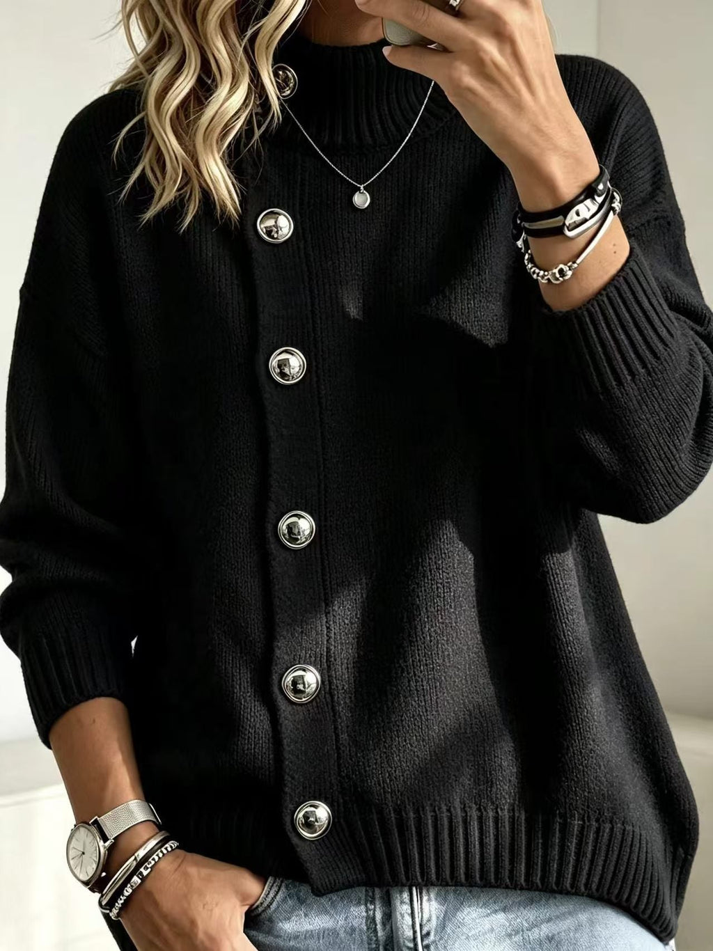 Pullover Damen mit Stehkragen und modischen Knopf-Details - 3