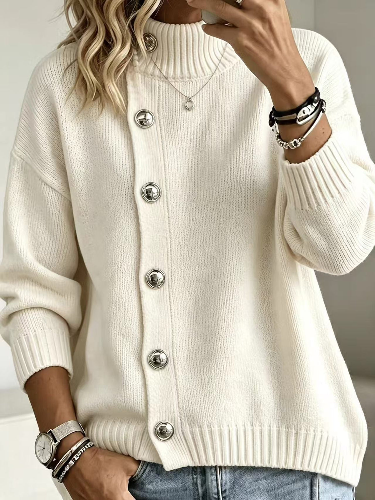 Pullover Damen mit Stehkragen und modischen Knopf-Details - 6