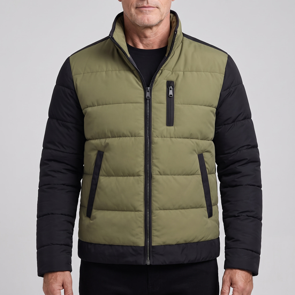 Herren Steppjacke mit Stehkragen und praktischer Brusttasche - 1