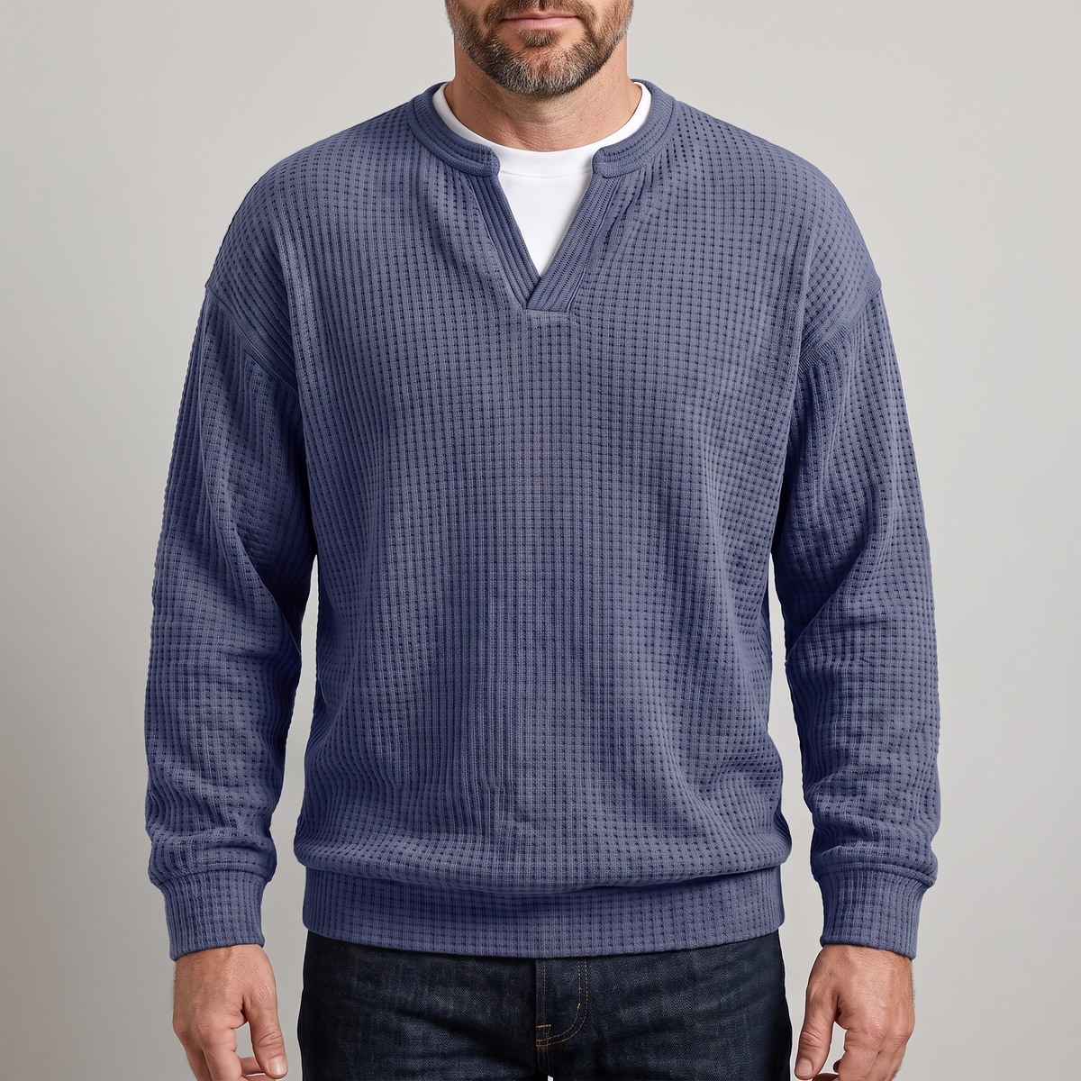 Herrenpullover mit V-Ausschnitt und strukturiertem Design - 1