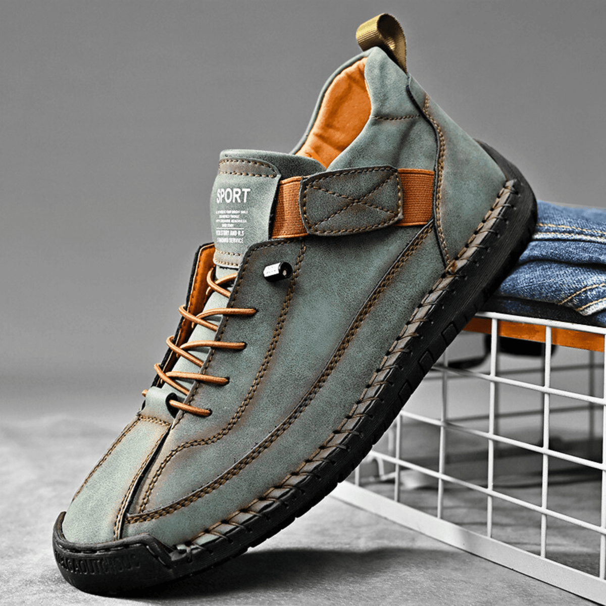 Sportliche Herren Sneakers mit Klettverschluss und lässigem Schnitt - 1