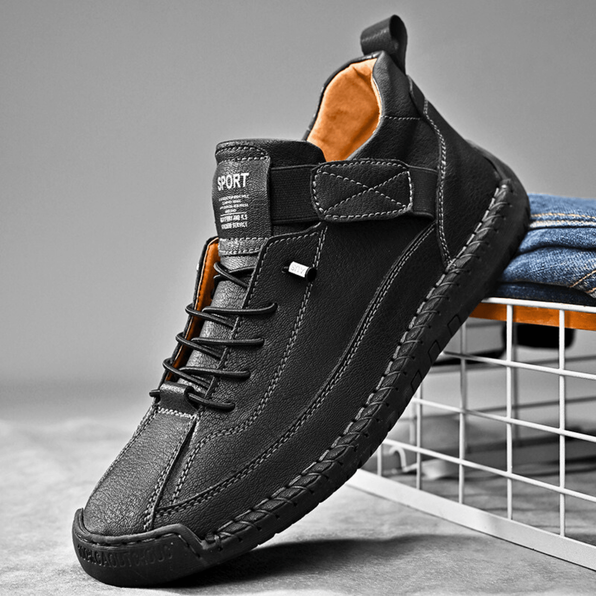 Sportliche Herren Sneakers mit Klettverschluss und lässigem Schnitt - 3