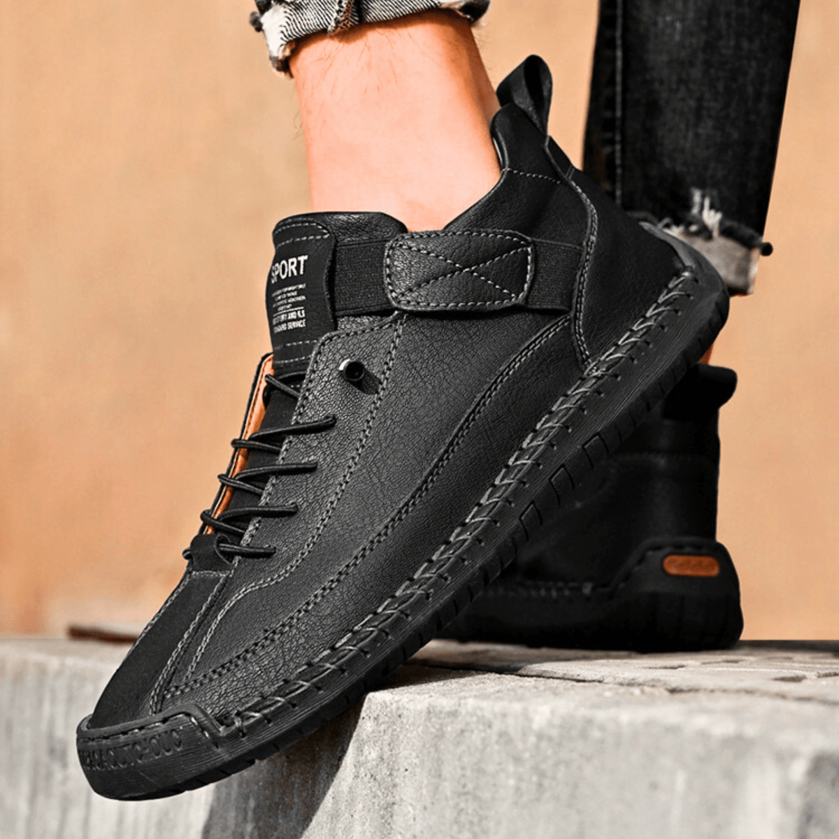 Sportliche Herren Sneakers mit Klettverschluss und lässigem Schnitt - 23