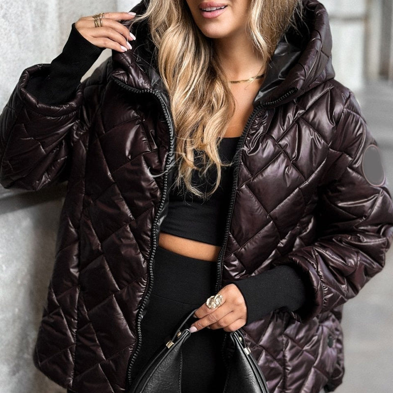 Damen Steppjacke mit Kapuze und modischer Silhouette - 3