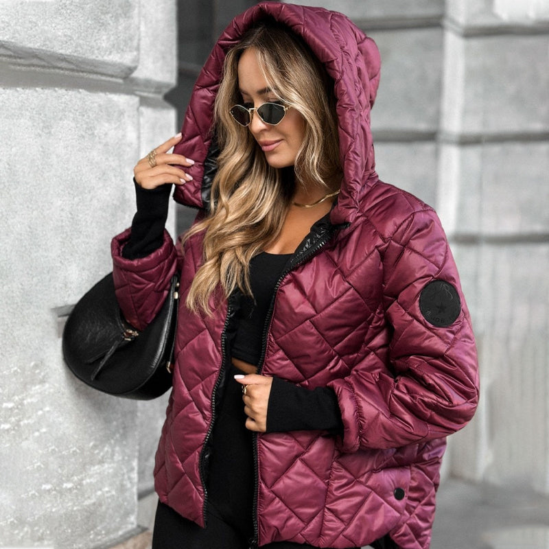 Damen Steppjacke mit Kapuze und modischer Silhouette - 8