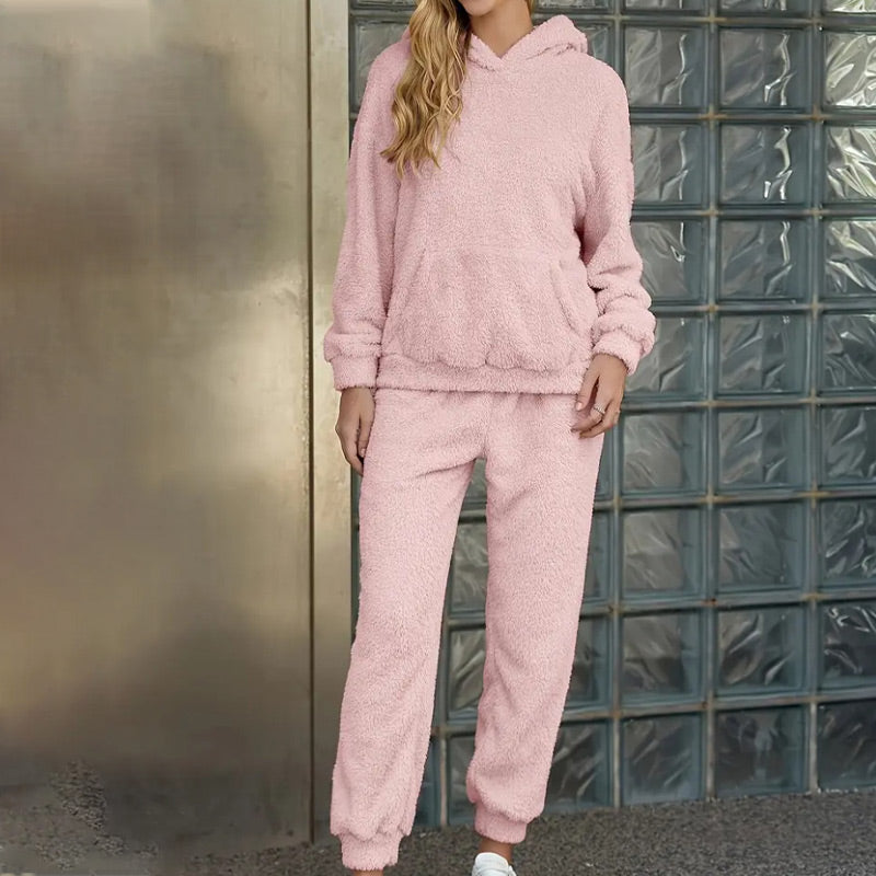 Lounge Set Damen mit Kapuze und praktischen Taschen - 5