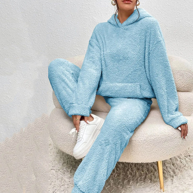 Lounge Set Damen mit Kapuze und praktischen Taschen - 8