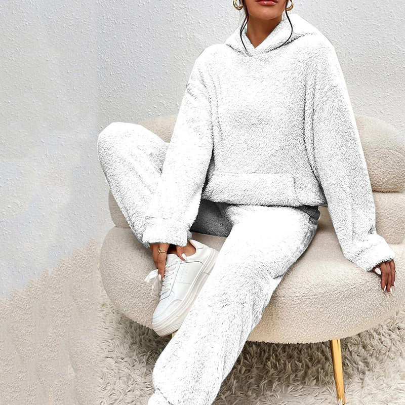 Lounge Set Damen mit Kapuze und praktischen Taschen - 9