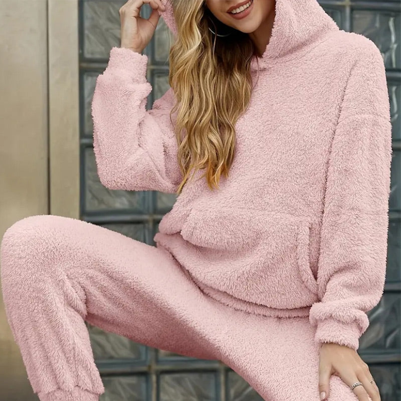 Lounge Set Damen mit Kapuze und praktischen Taschen - 10