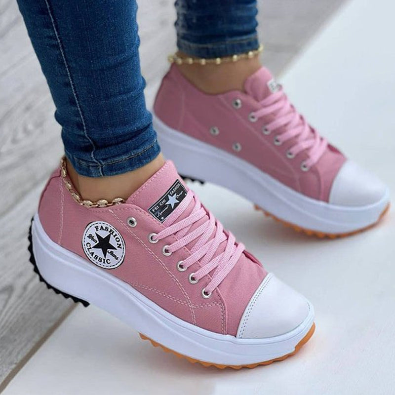 Sneakers Damen mit markanter Sohle und lässigem Design - 10