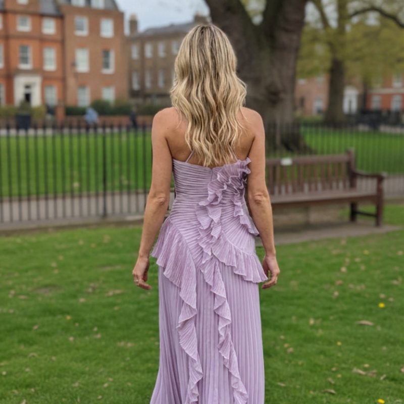 Maxikleid Damen mit asymmetrischem Schnitt und Rüschendetails | M&G - 10 - Modeglanz