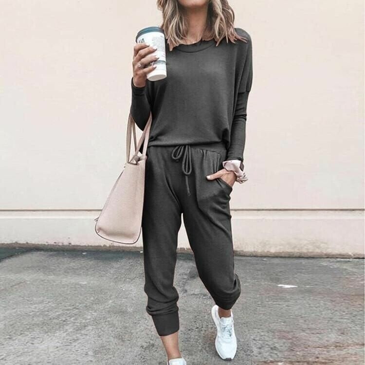 Zweiteiliges Damen Outfit mit lässigem Schnitt und praktischen Taschen | M&G - 5 - Modeglanz