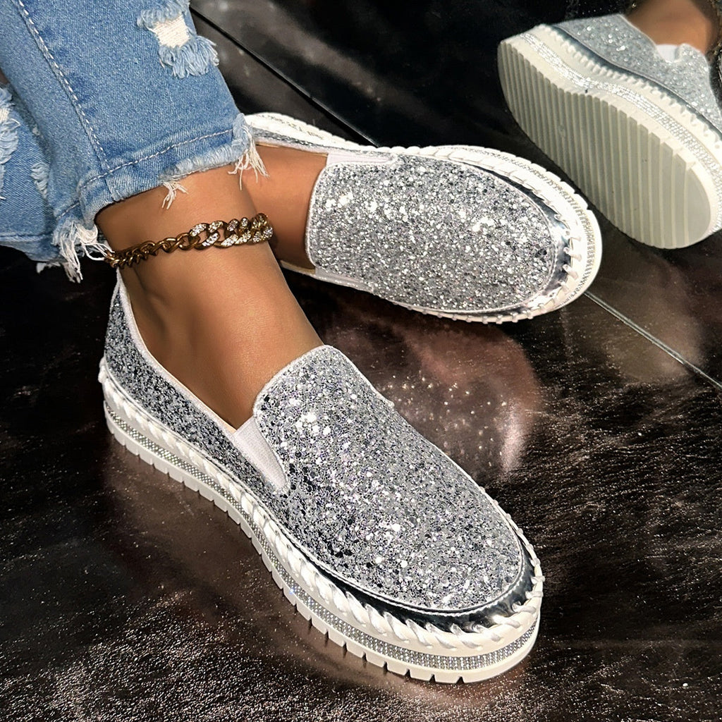 Slip-On Schuhe Damen mit Glitzerdetails und lässigem Design | M&G - 1 - Modeglanz