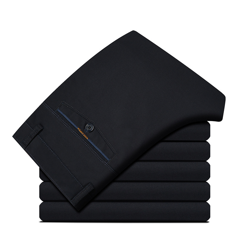 Schmal geschnittene Herren Chinos mit praktischen Taschen | M&G - 12 - Modeglanz