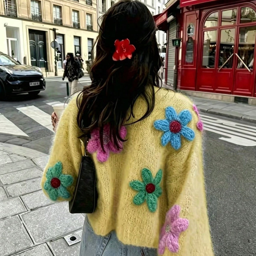 Cardigan Damen mit bunten Blumenapplikationen | T&S - 3 - Modeglanz