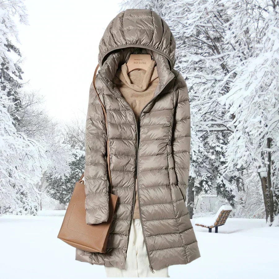Winterjacke Damen mit Kapuze und taillierter Passform | T&S - 1 - Modeglanz
