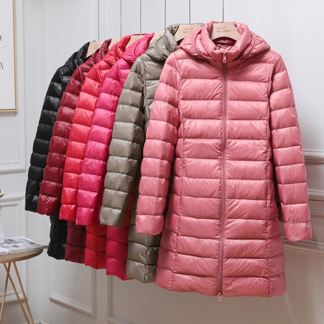 Winterjacke Damen mit Kapuze und taillierter Passform | T&S - 2 - Modeglanz