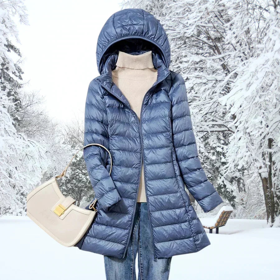 Winterjacke Damen mit Kapuze und taillierter Passform | T&S - 3 - Modeglanz