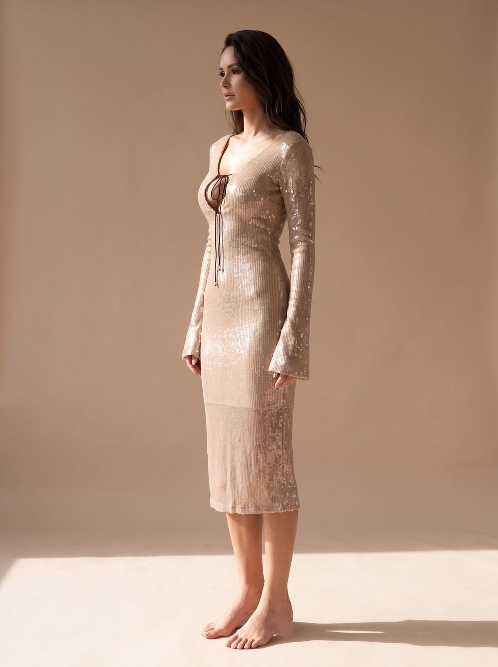 Midi Kleid Damen mit V-Ausschnitt und langen Ärmeln | T&S - 7 - Modeglanz