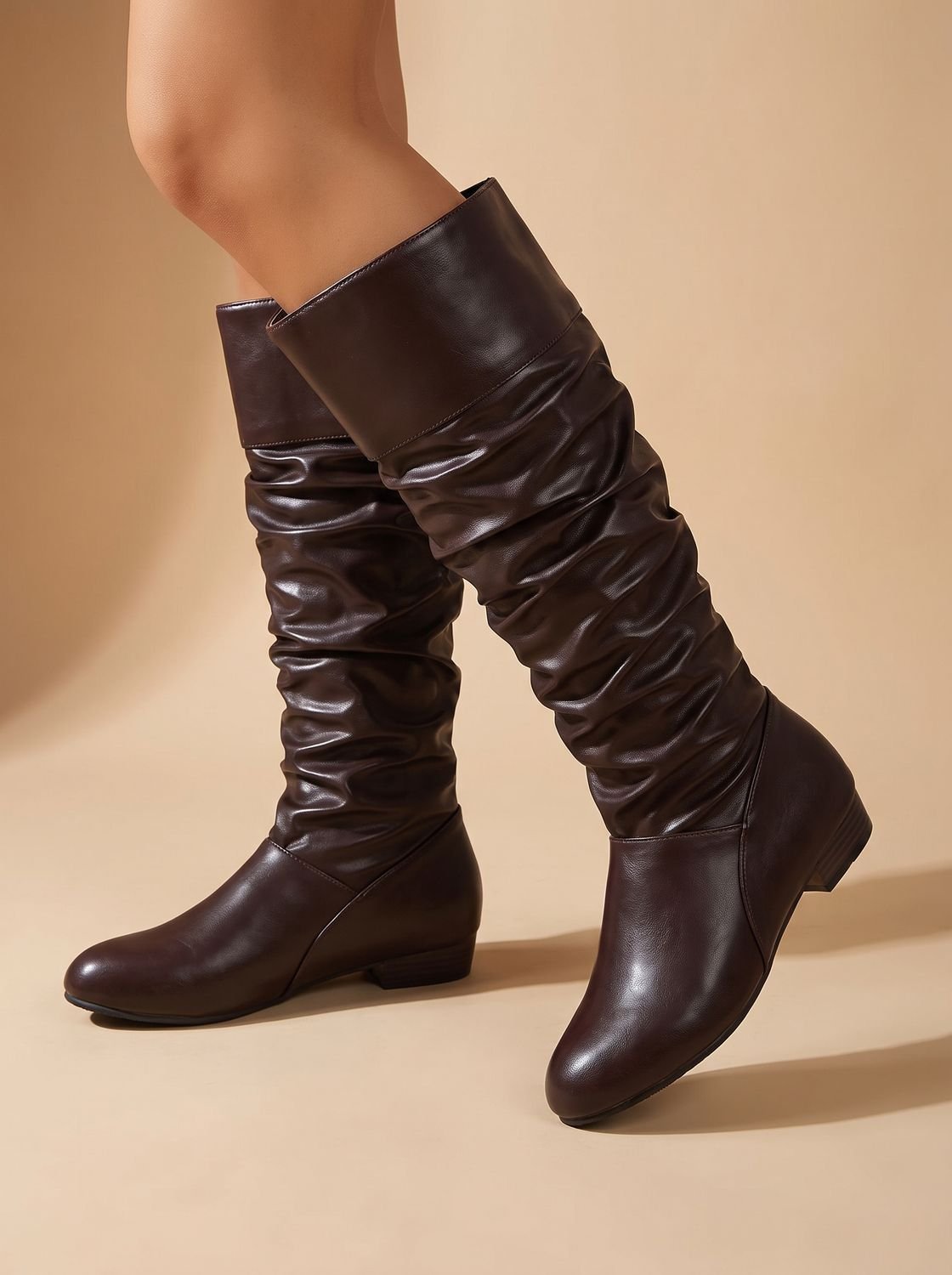 Stiefel Damen mit gerafftem Schaft und komfortablem Blockabsatz | T&S - 3 - Modeglanz