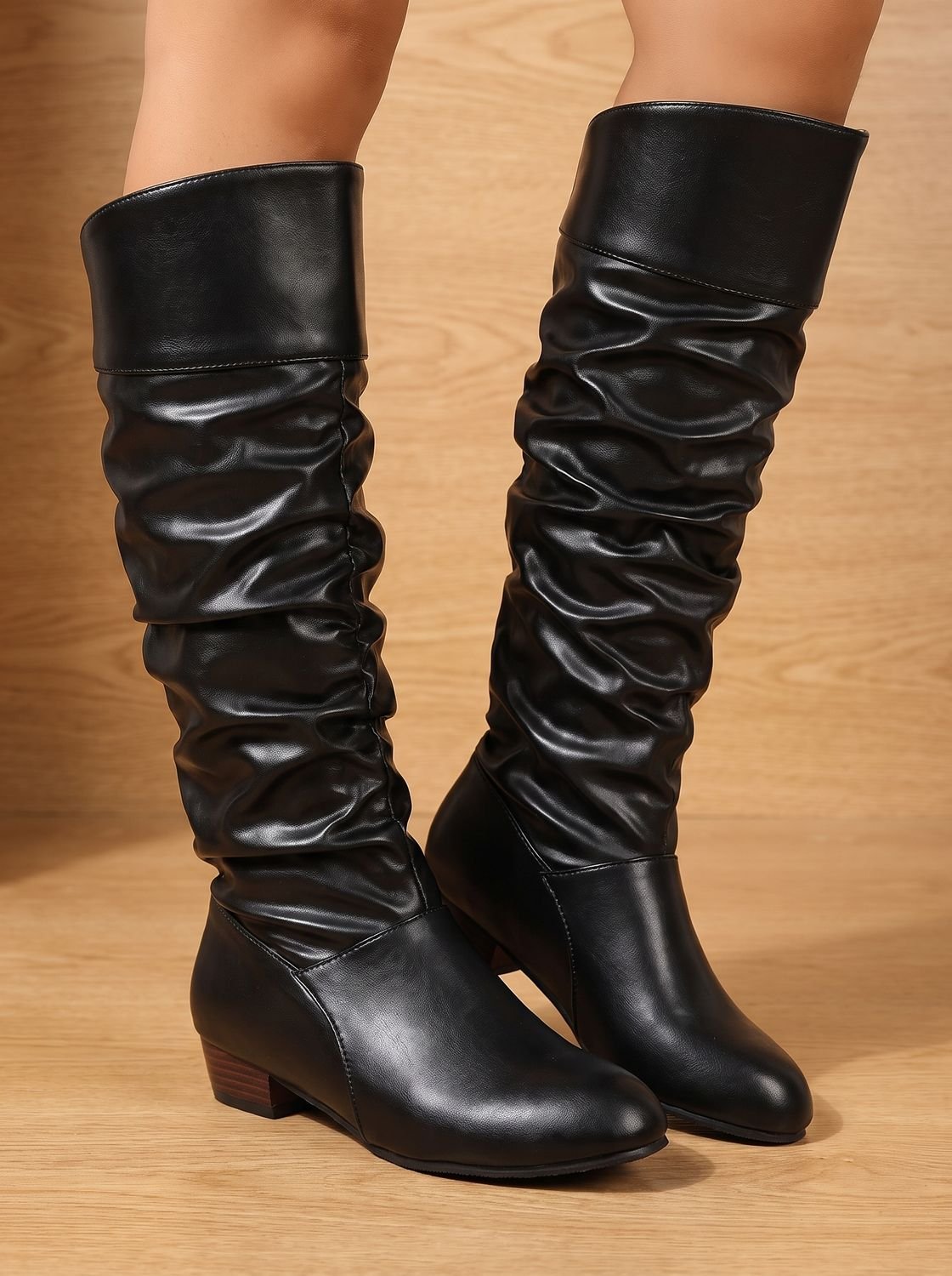 Stiefel Damen mit gerafftem Schaft und komfortablem Blockabsatz | T&S - 4 - Modeglanz