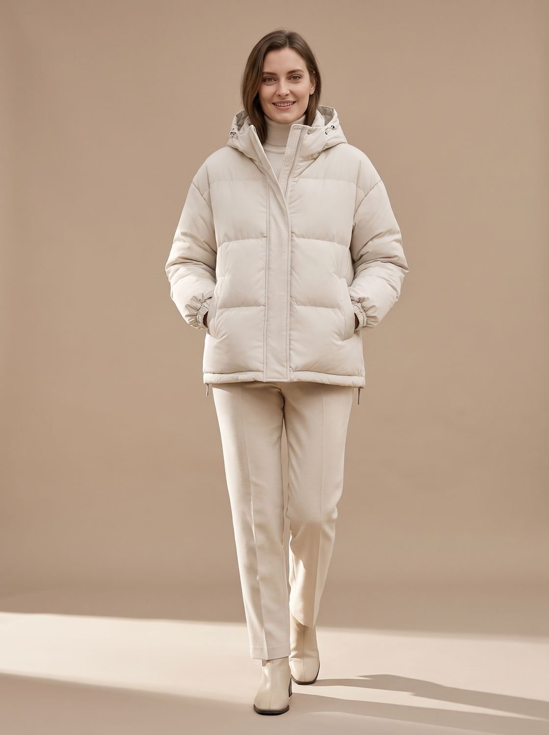 Damen Winterjacke mit Kapuze und lässiger Silhouette | T&S - 1 - Modeglanz